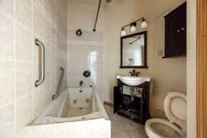 4411 S Prairie Ave, Chicago, IL 60653_009