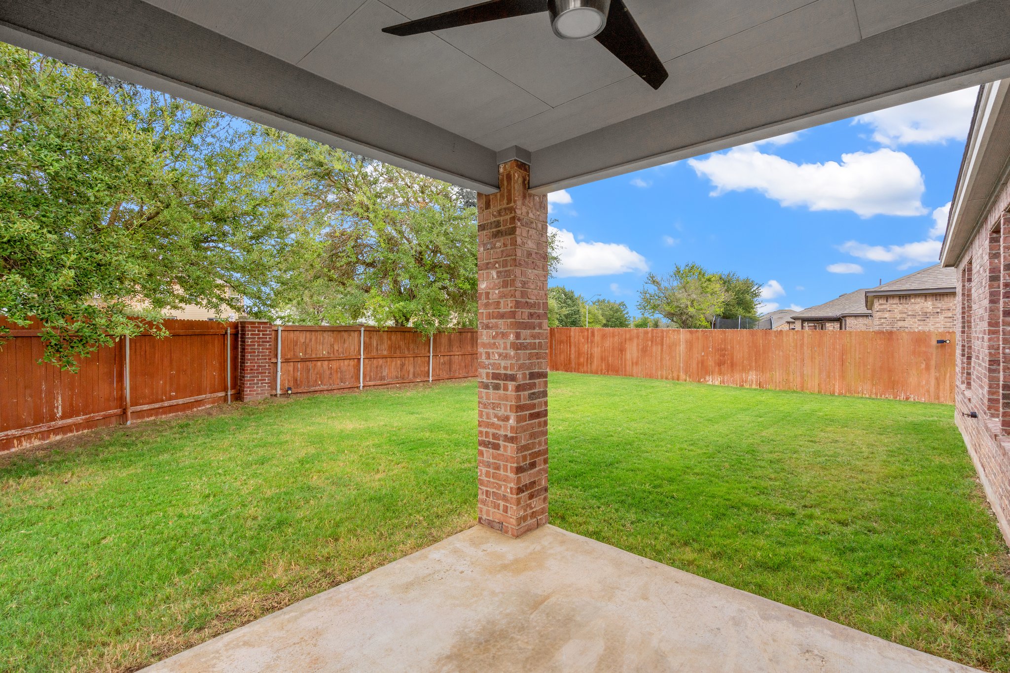 4412 Hot Springs Dr, Taylor, TX 76574, USA Photo 50