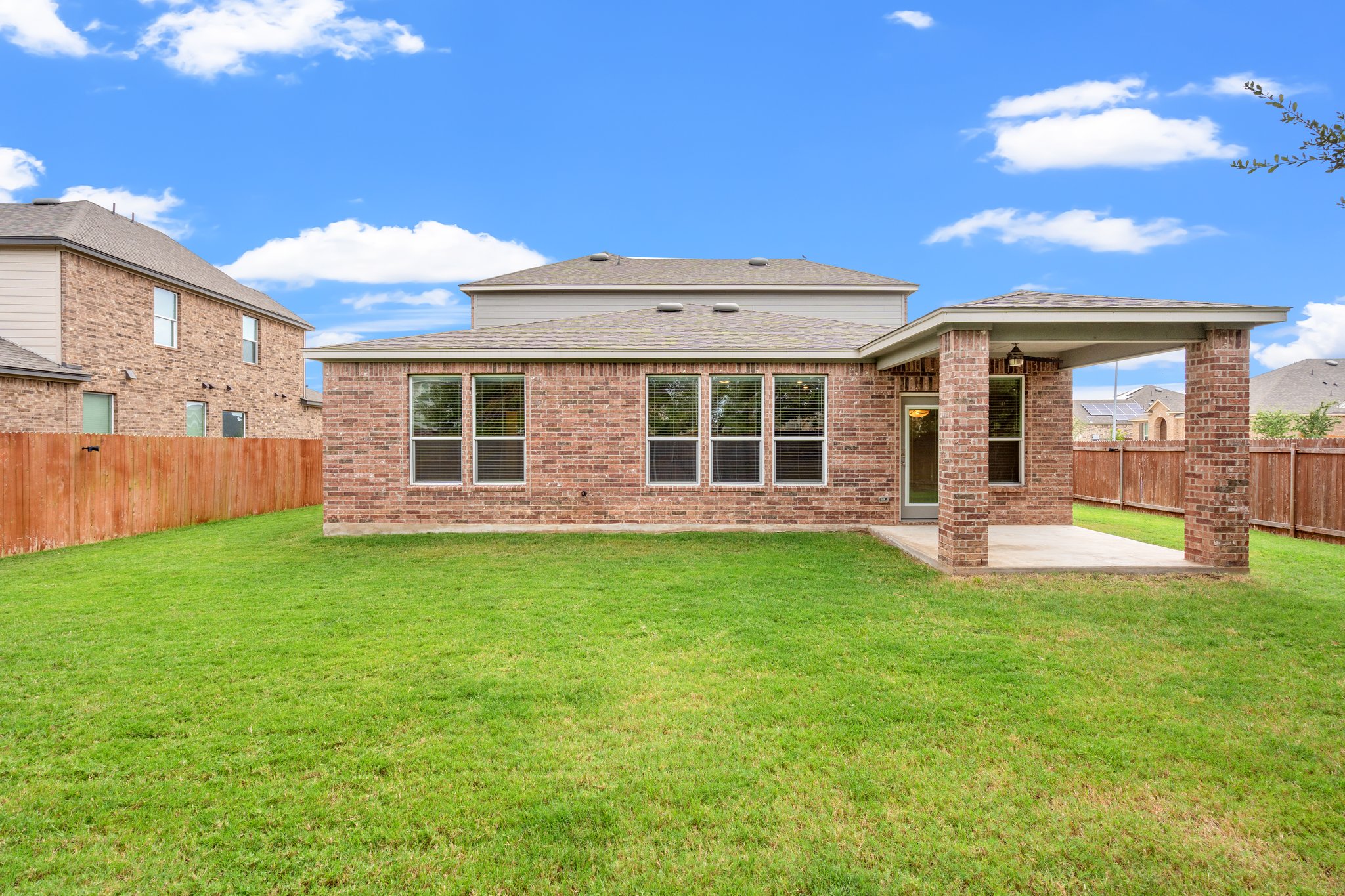 4412 Hot Springs Dr, Taylor, TX 76574, USA Photo 53