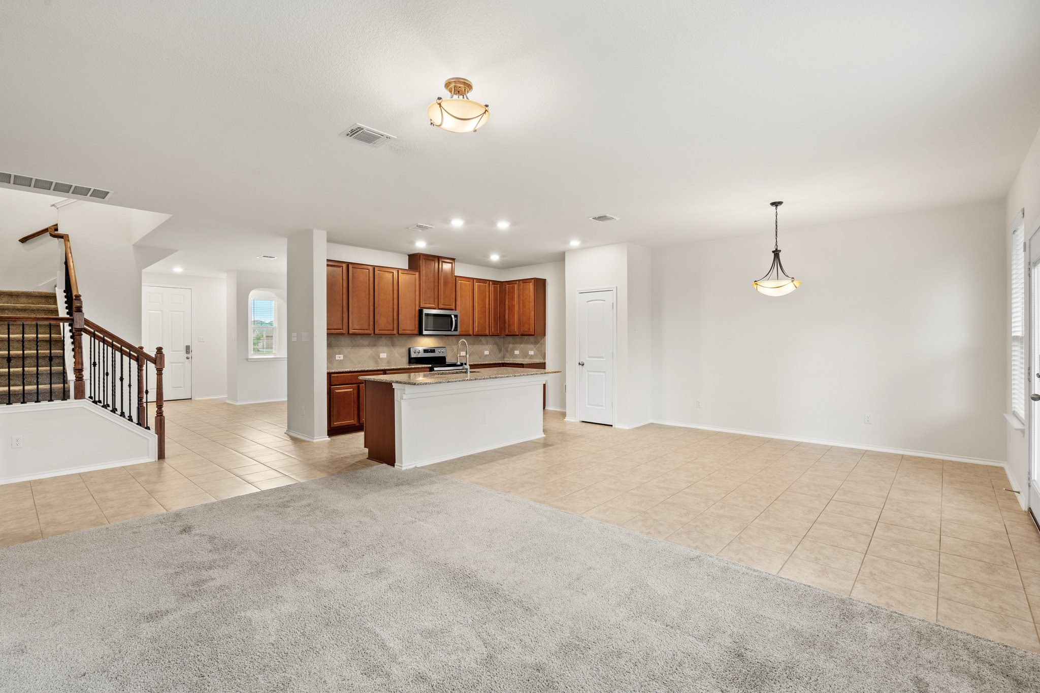 4412 Hot Springs Dr, Taylor, TX 76574, USA Photo 21