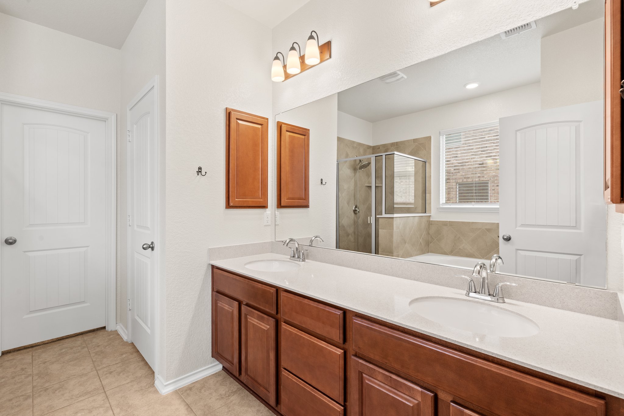 4412 Hot Springs Dr, Taylor, TX 76574, USA Photo 37