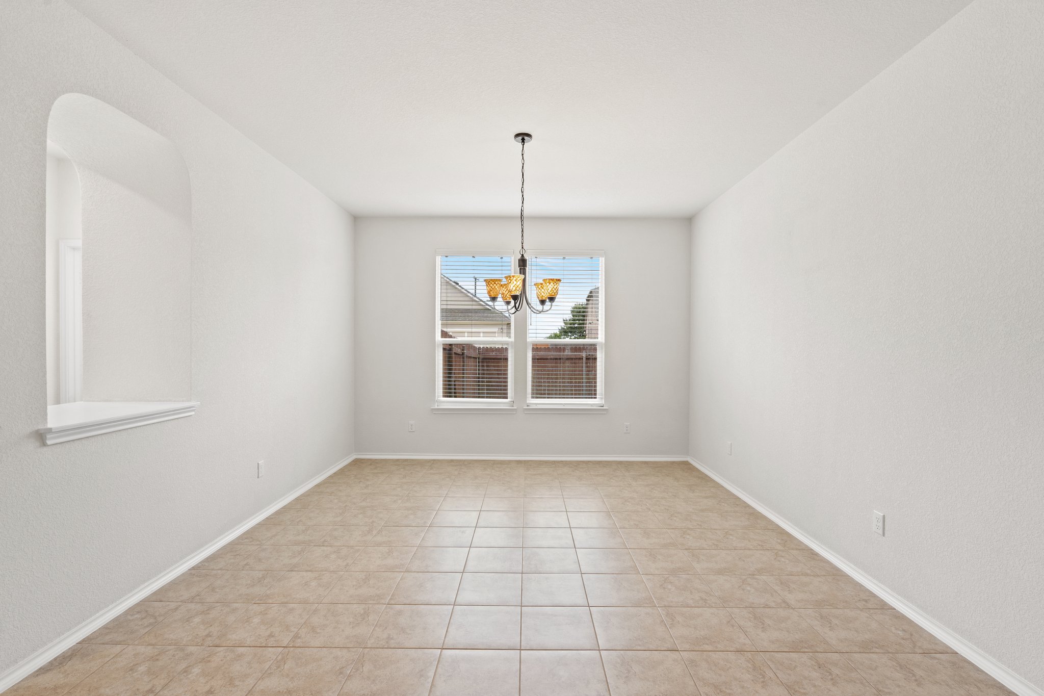 4412 Hot Springs Dr, Taylor, TX 76574, USA Photo 12