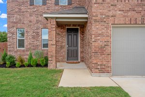 4412 Hot Springs Dr, Taylor, TX 76574, USA Photo 3