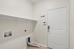 4412 Hot Springs Dr, Taylor, TX 76574, USA Photo 47