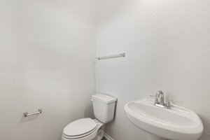 4412 Hot Springs Dr, Taylor, TX 76574, USA Photo 10