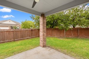 4412 Hot Springs Dr, Taylor, TX 76574, USA Photo 50