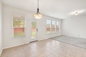 4412 Hot Springs Dr, Taylor, TX 76574, USA Photo 23