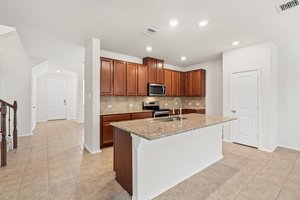 4412 Hot Springs Dr, Taylor, TX 76574, USA Photo 32