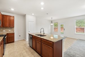 4412 Hot Springs Dr, Taylor, TX 76574, USA Photo 29