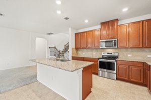 4412 Hot Springs Dr, Taylor, TX 76574, USA Photo 31