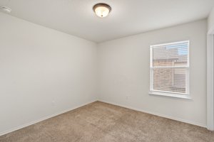 4412 Hot Springs Dr, Taylor, TX 76574, USA Photo 40