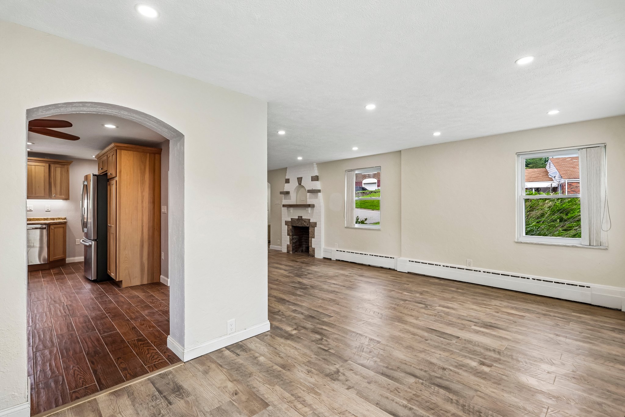 E Brightview Ave-S1808-020.jpg