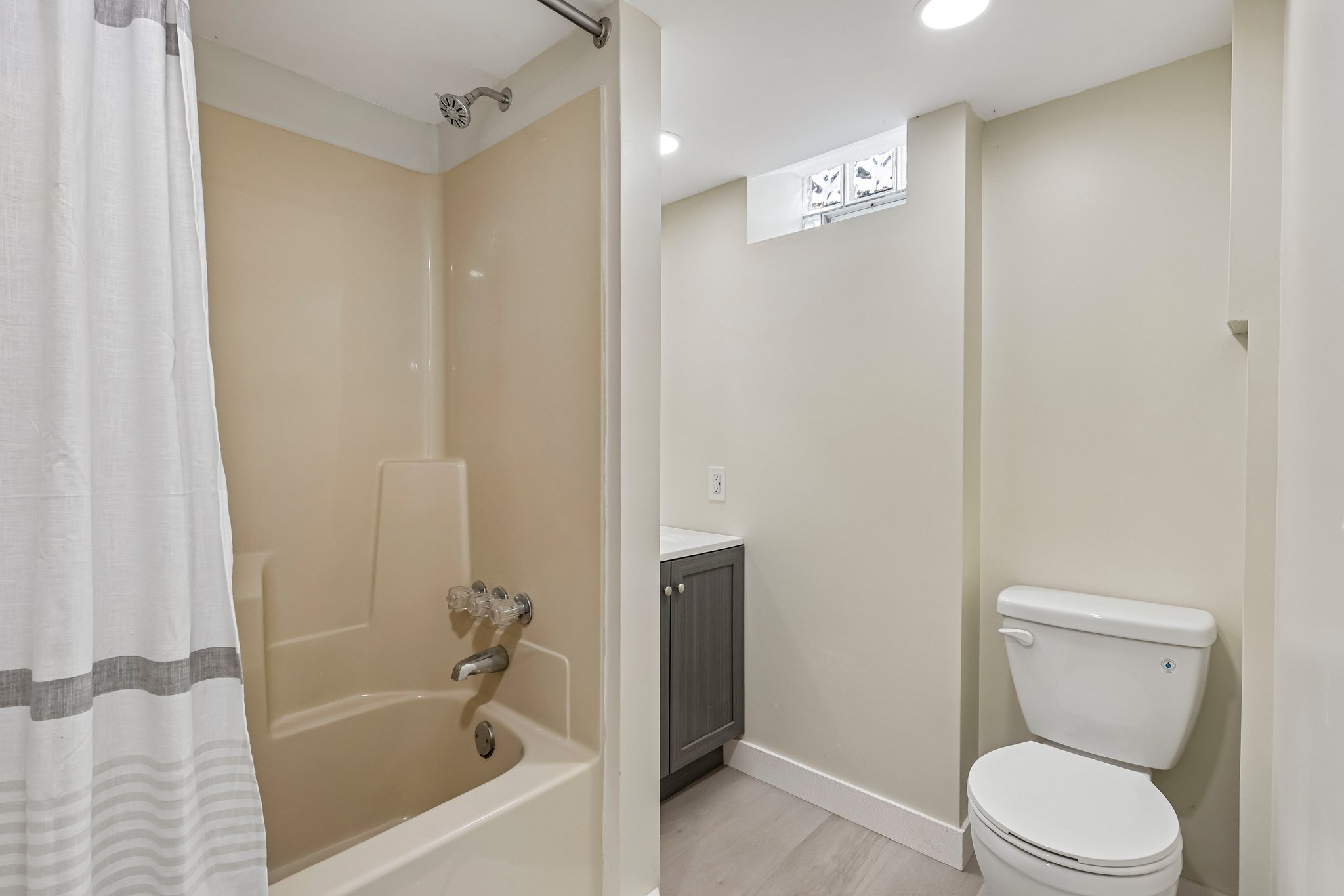 E Brightview Ave-S1808-033.jpg