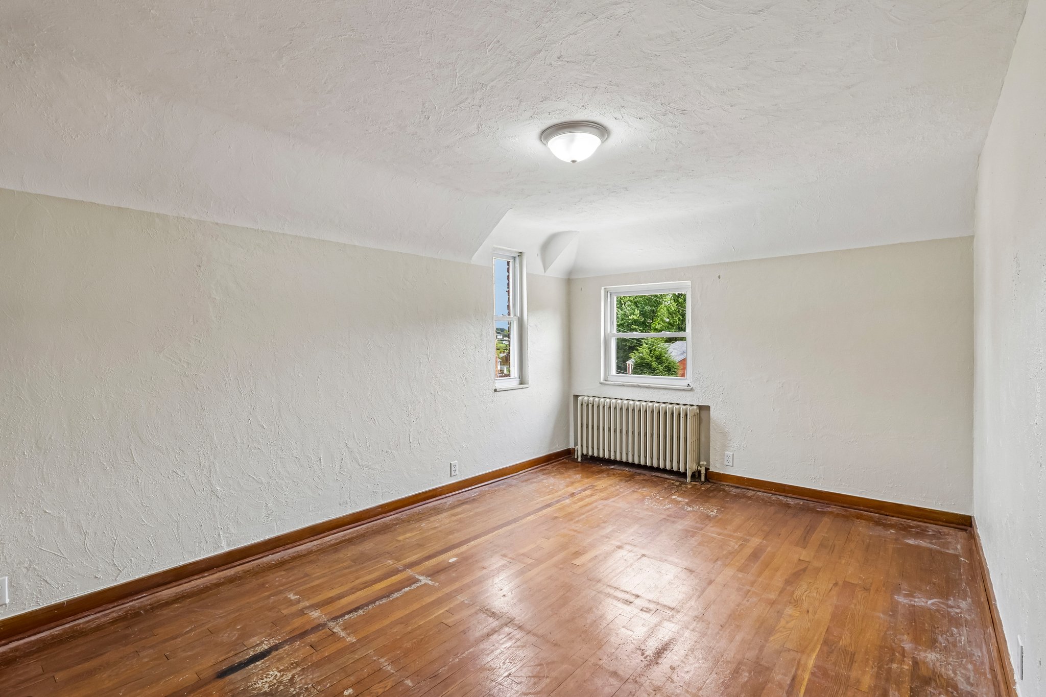 E Brightview Ave-S1808-046.jpg