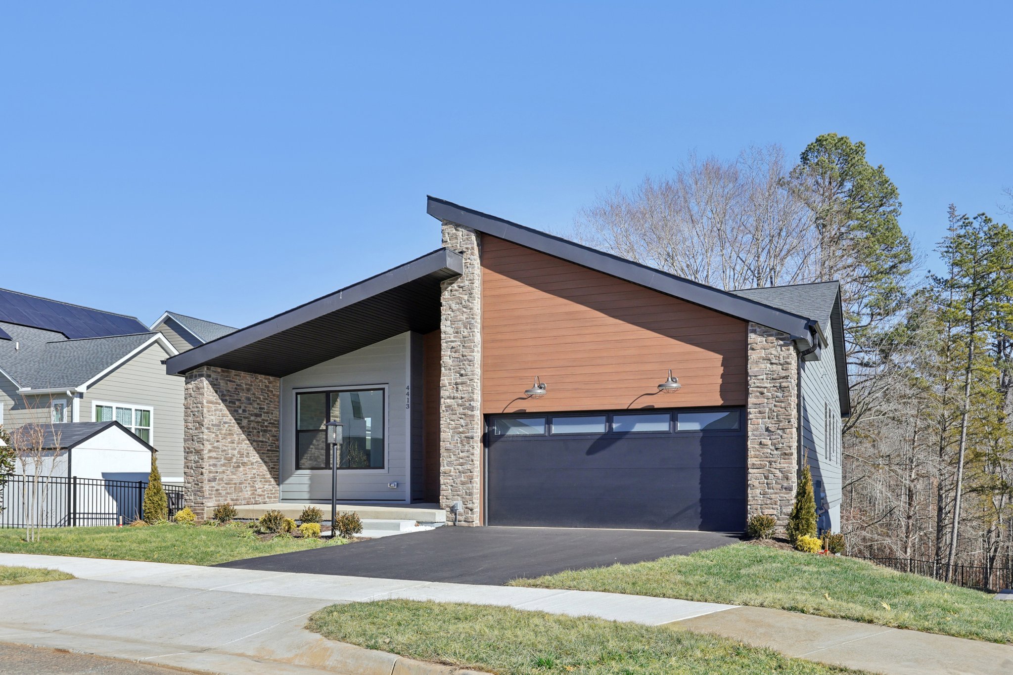 Headland Ct-S2201-003.jpg