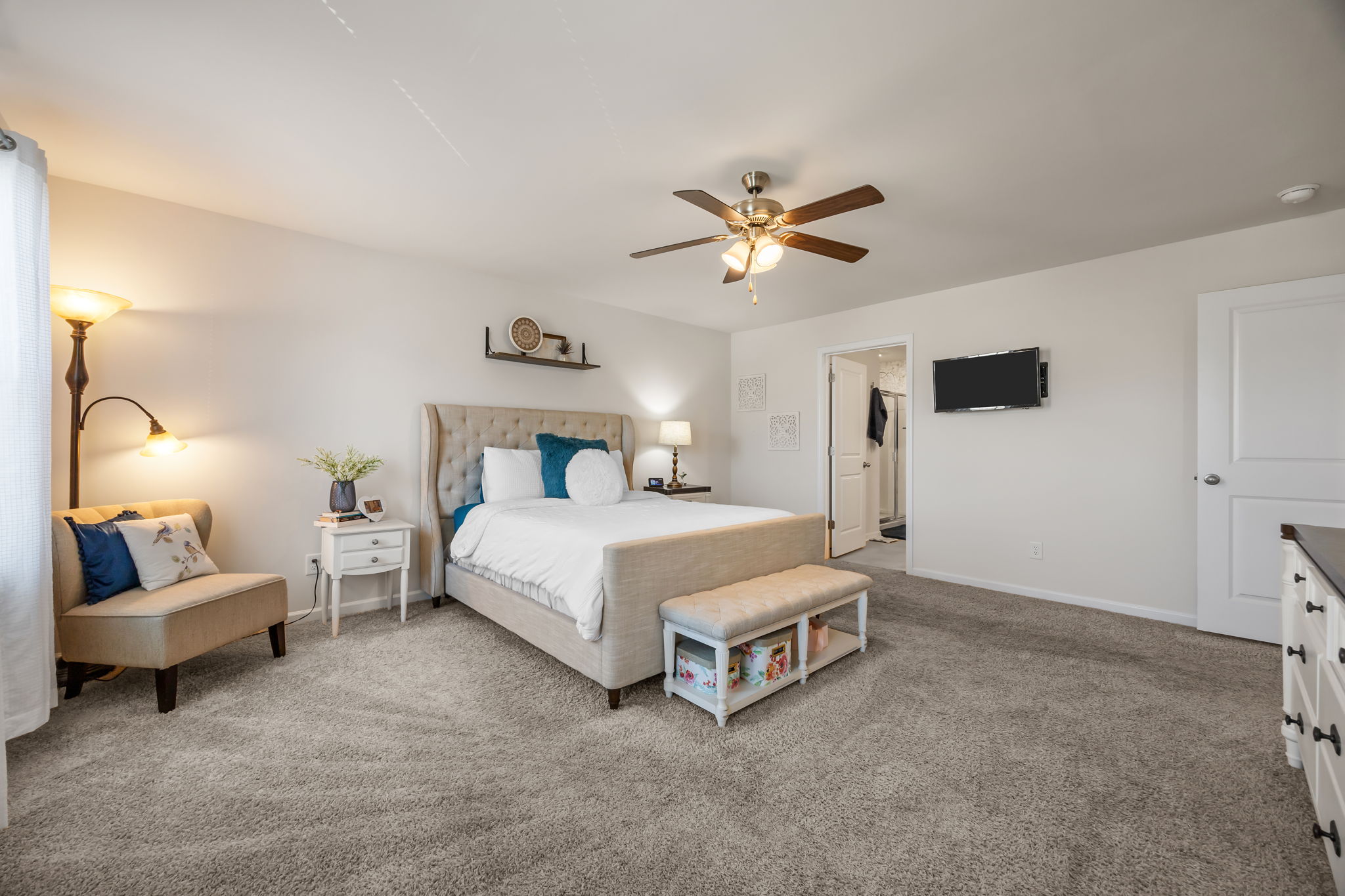 Primary Bedroom w/ En Suite