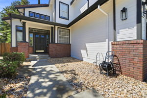 004_F8_4414 Horseshoe Cir