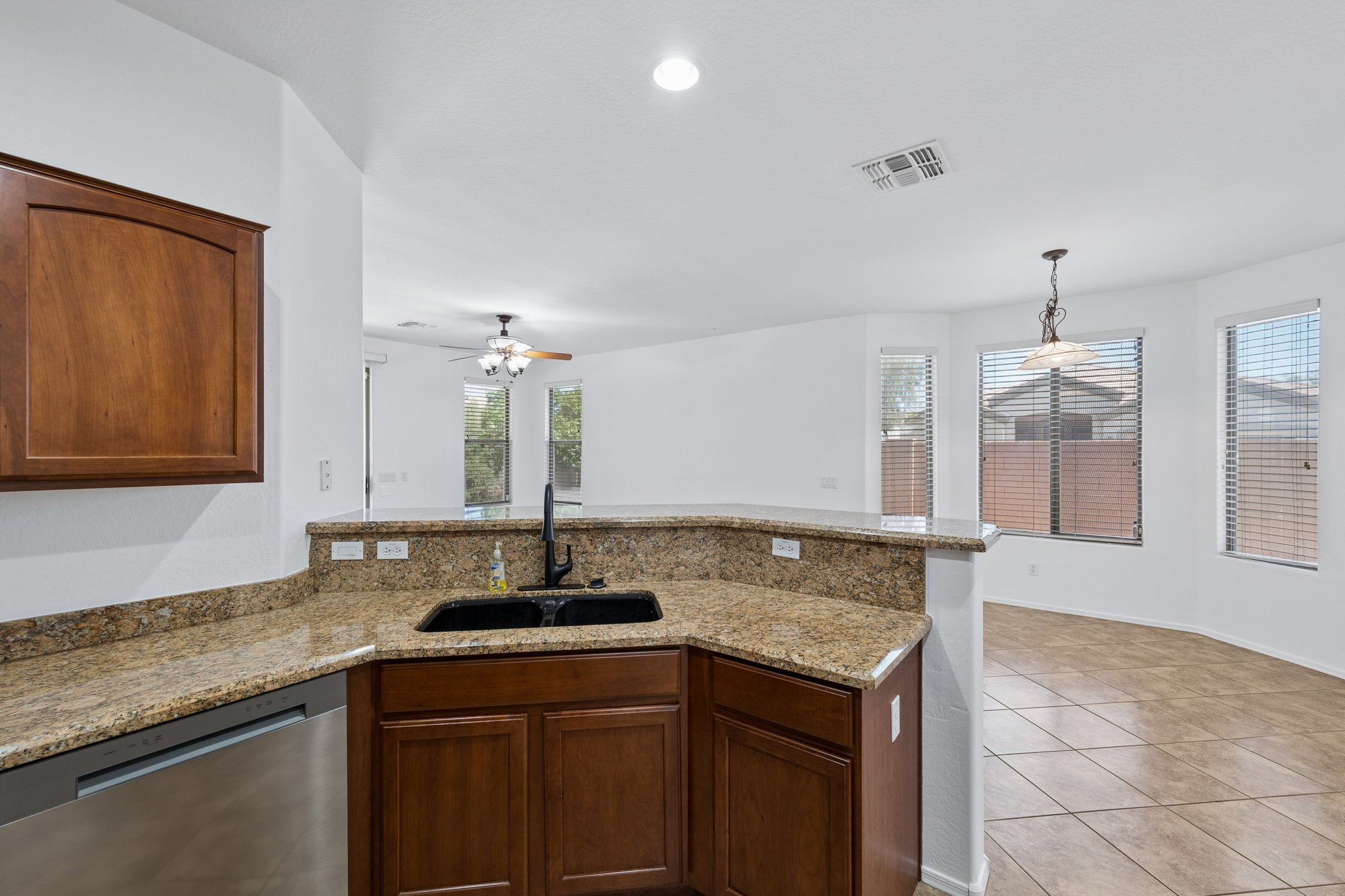 4414 W St Kateri Dr - 009.jpg