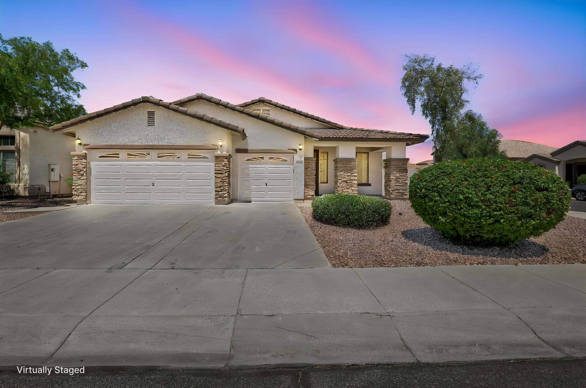 4414 W St Kateri Dr - 001 day to dusk.jpeg