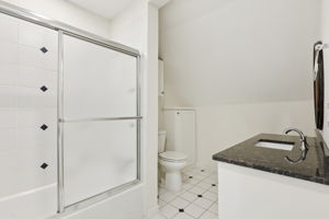  Photo 34