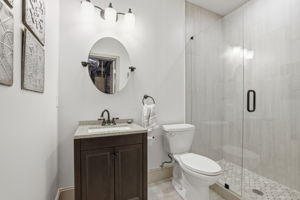  Photo 31