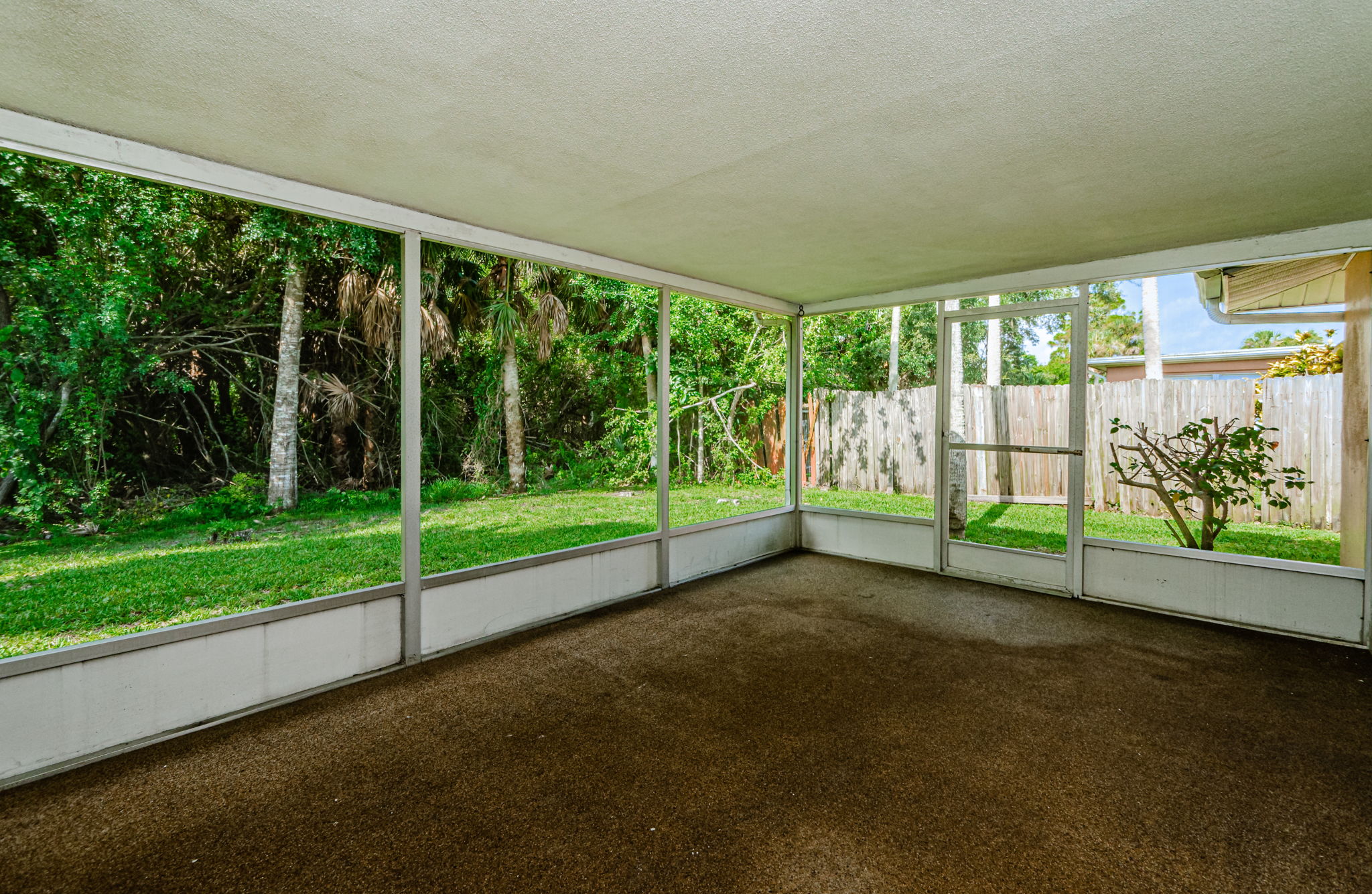 Patio 1B