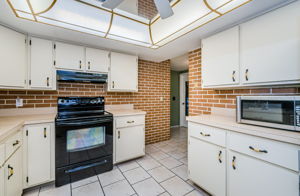 Kitchen 1C