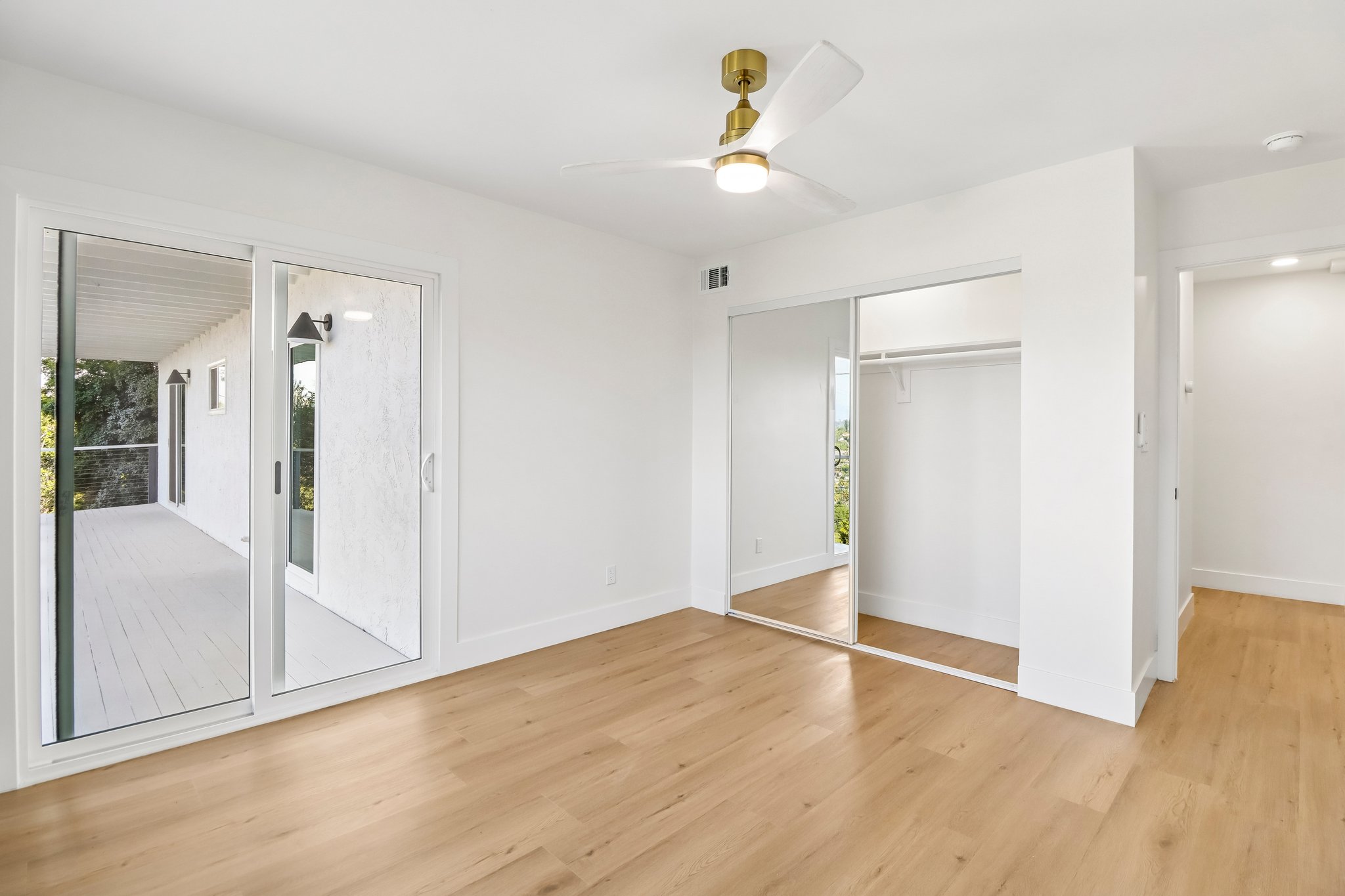 Beverly Dr-S1707-046.jpg