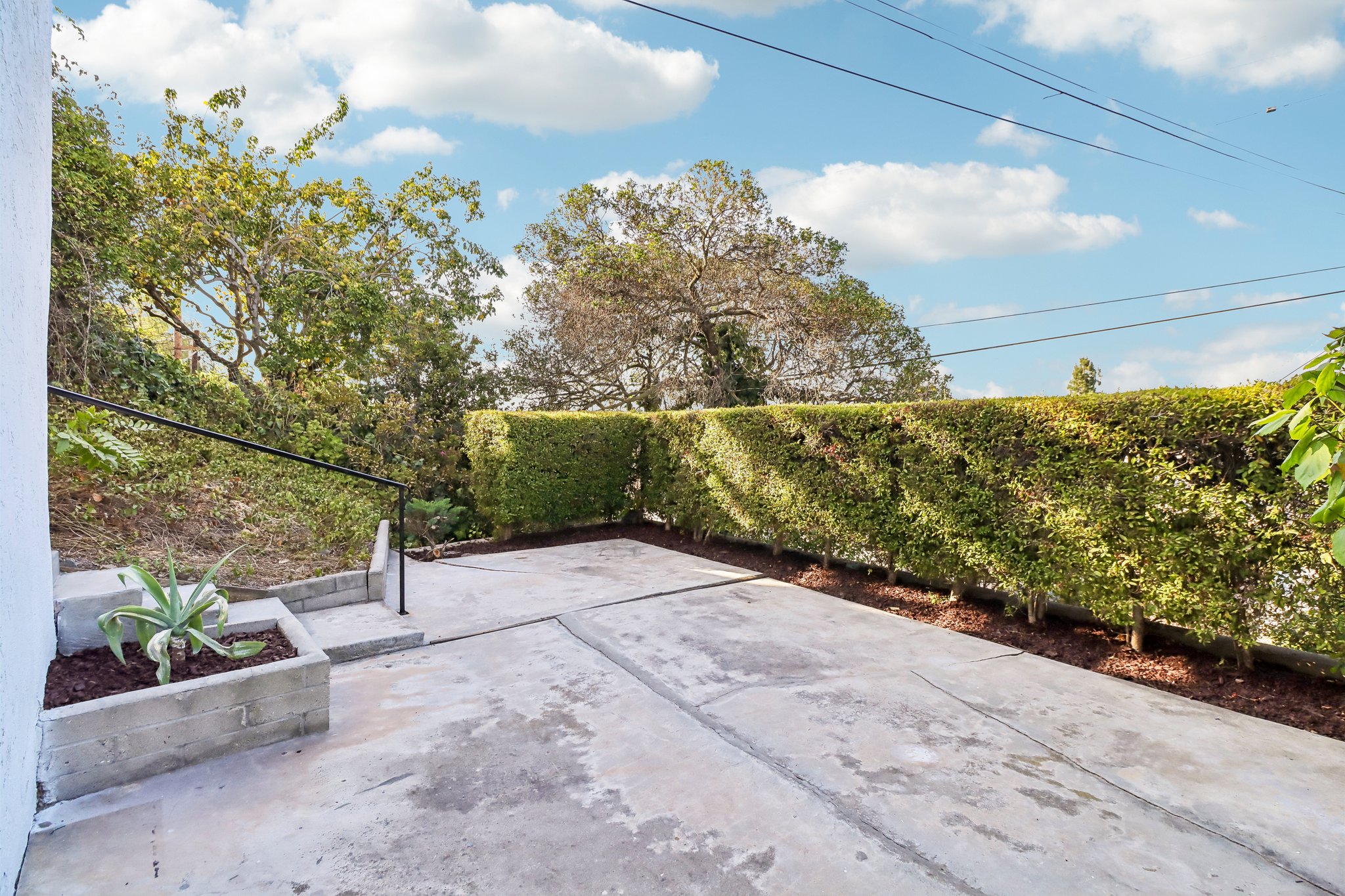 Beverly Dr-S1707-061.jpg