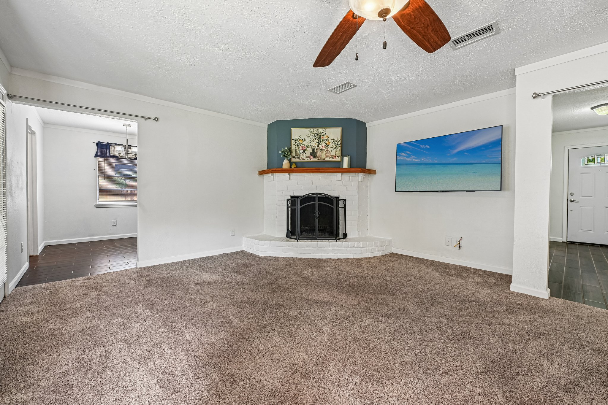 Saffron Ln-S1305-010.jpg