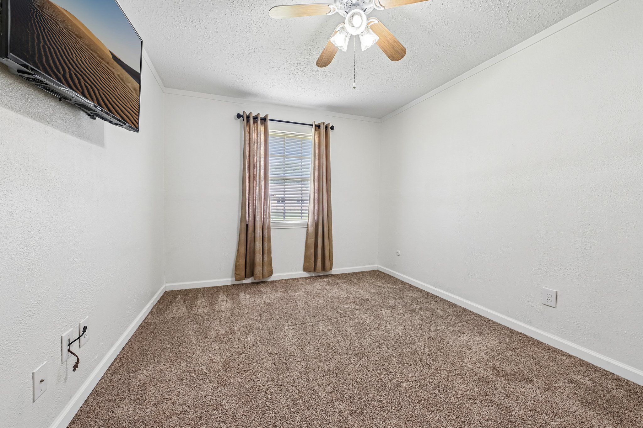 Saffron Ln-S1305-028.jpg