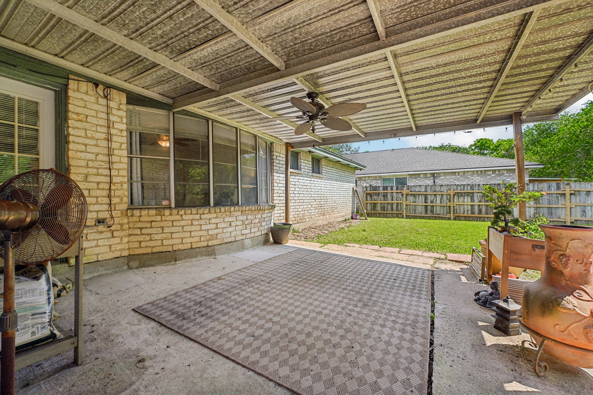Saffron Ln-S1305-031.jpg