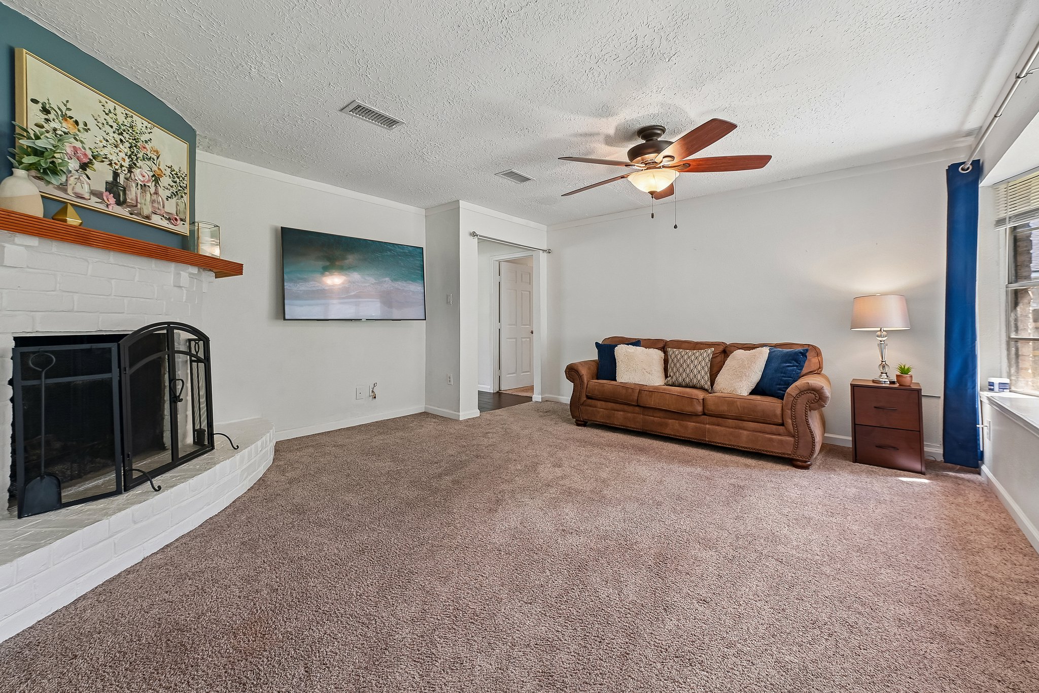 Saffron Ln-S1405-011.jpg