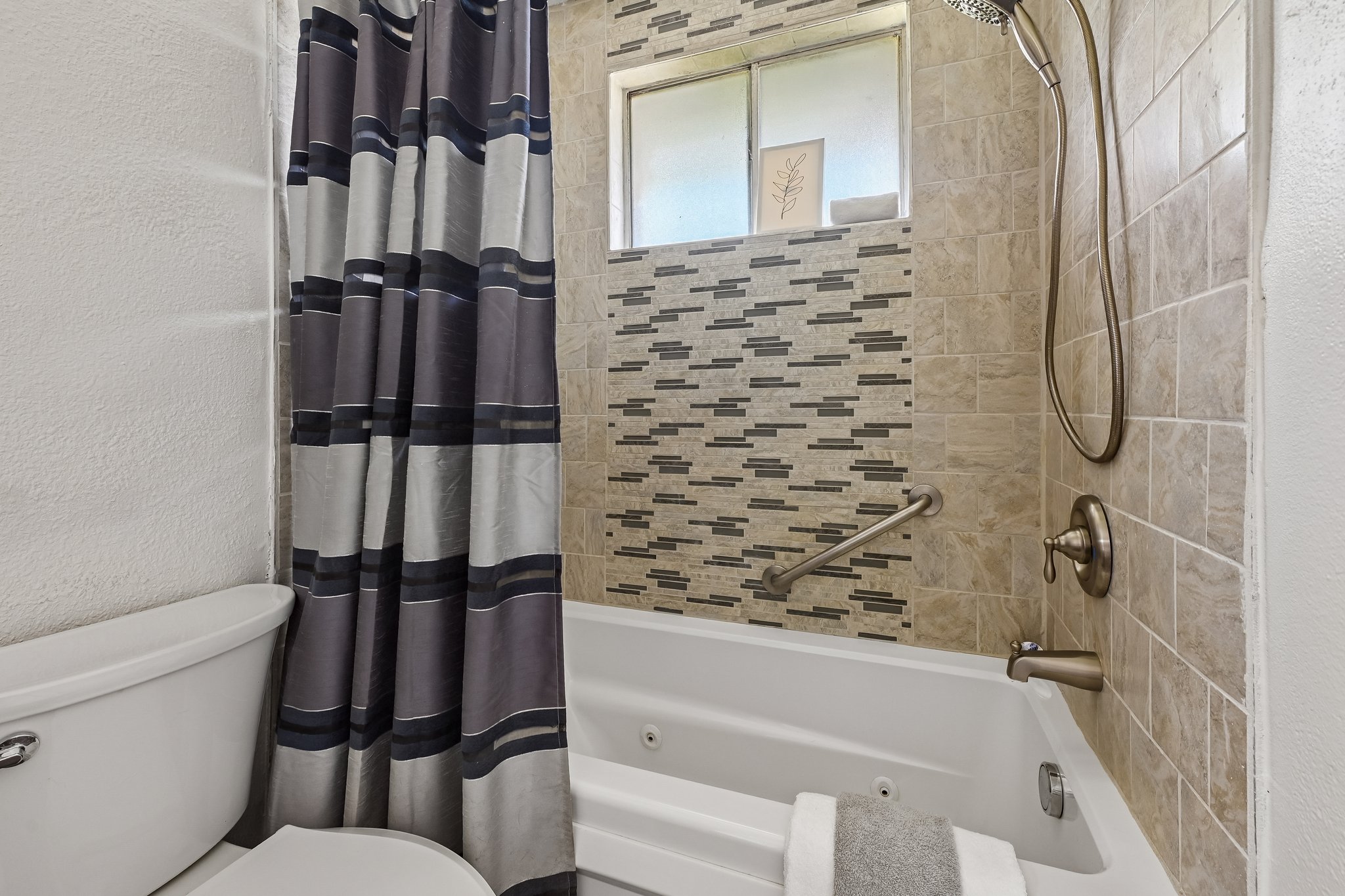Saffron Ln-S1405-021.jpg