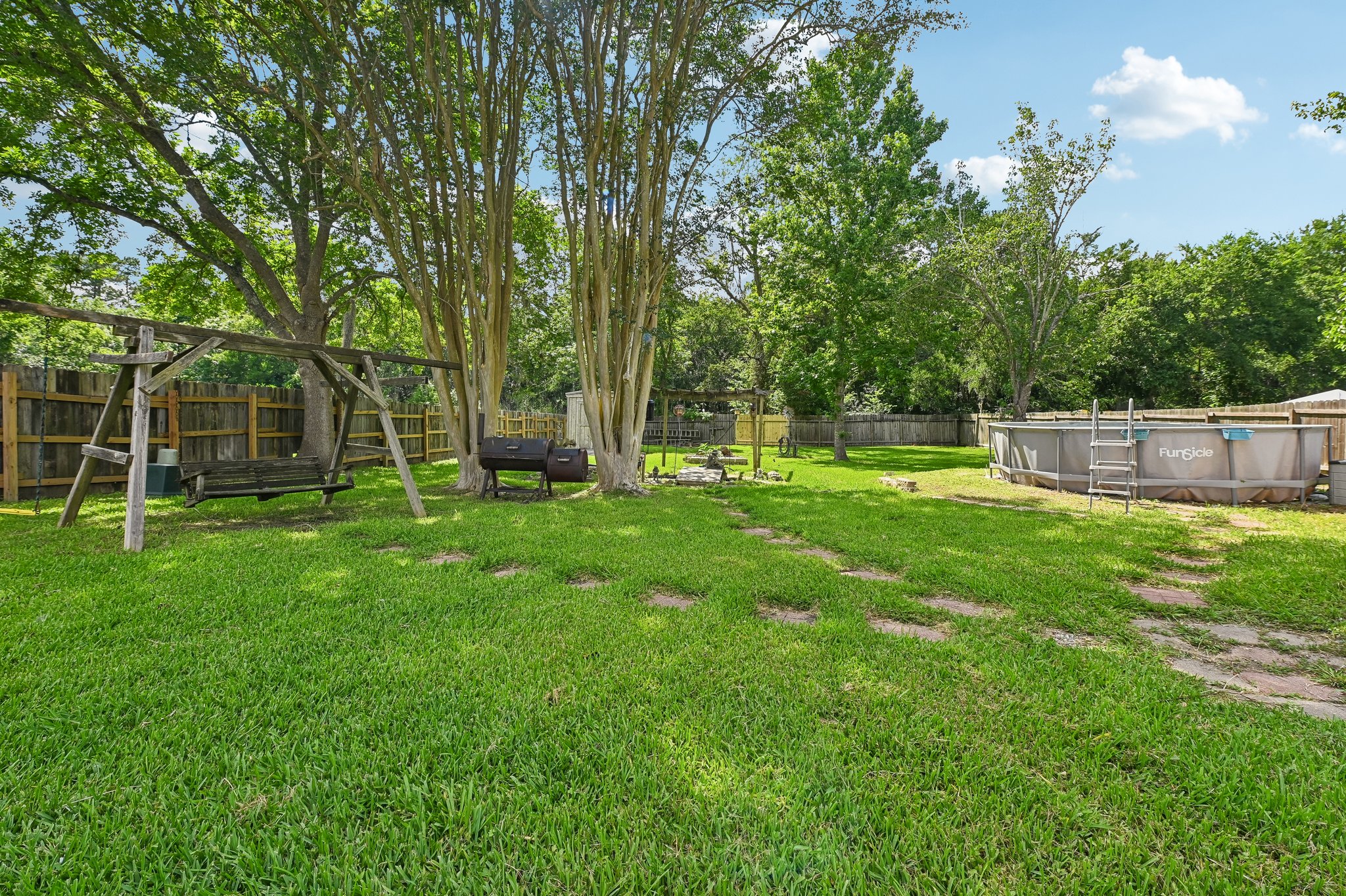Saffron Ln-S1405-032.jpg