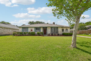 Saffron Ln-S1305-001.jpg