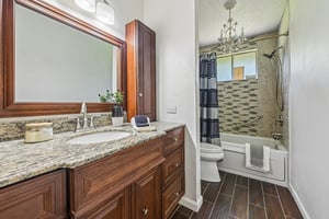 Saffron Ln-S1305-020.jpg