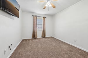 Saffron Ln-S1305-028.jpg