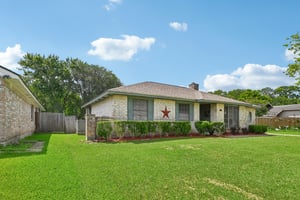 Saffron Ln-S1405-003.jpg