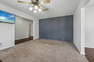 Saffron Ln-S1405-008.jpg