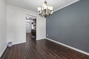 Saffron Ln-S1405-010.jpg