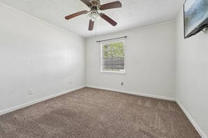 Saffron Ln-S1405-022.jpg