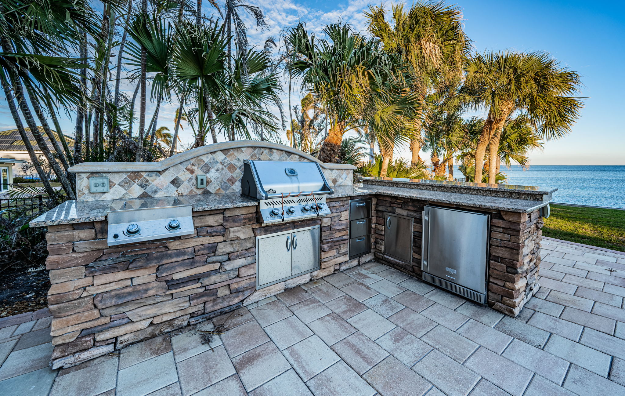 Patio and Grilling Area4