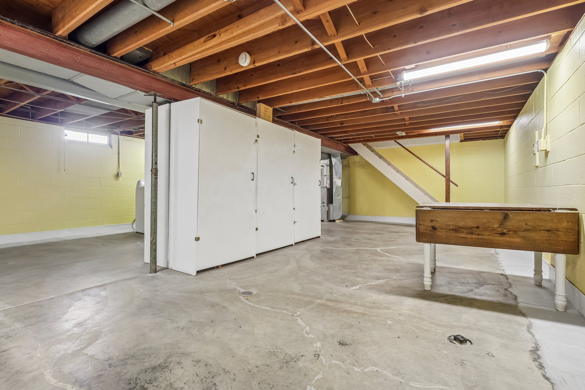 Edgewood Dr-S2110-032.jpg