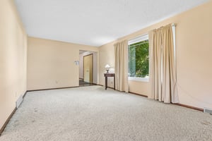Edgewood Dr-S2110-007.jpg