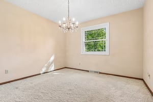 Edgewood Dr-S2110-009.jpg