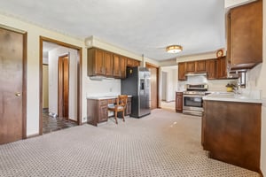 Edgewood Dr-S2110-014.jpg