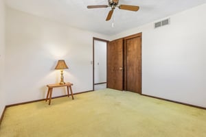 Edgewood Dr-S2110-018.jpg