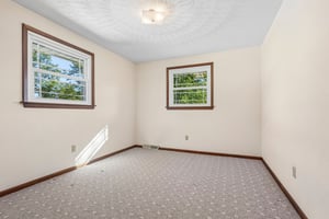 Edgewood Dr-S2110-019.jpg