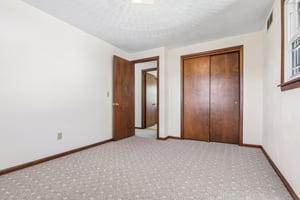 Edgewood Dr-S2110-020.jpg